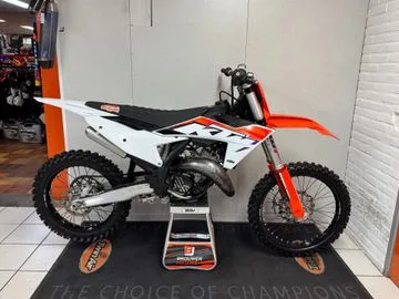 KTM 125 SX (2023) — foto 1