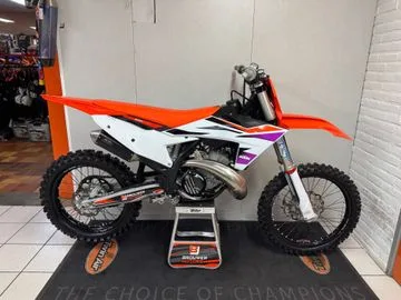 KTM 300 SX (2024) — foto 1