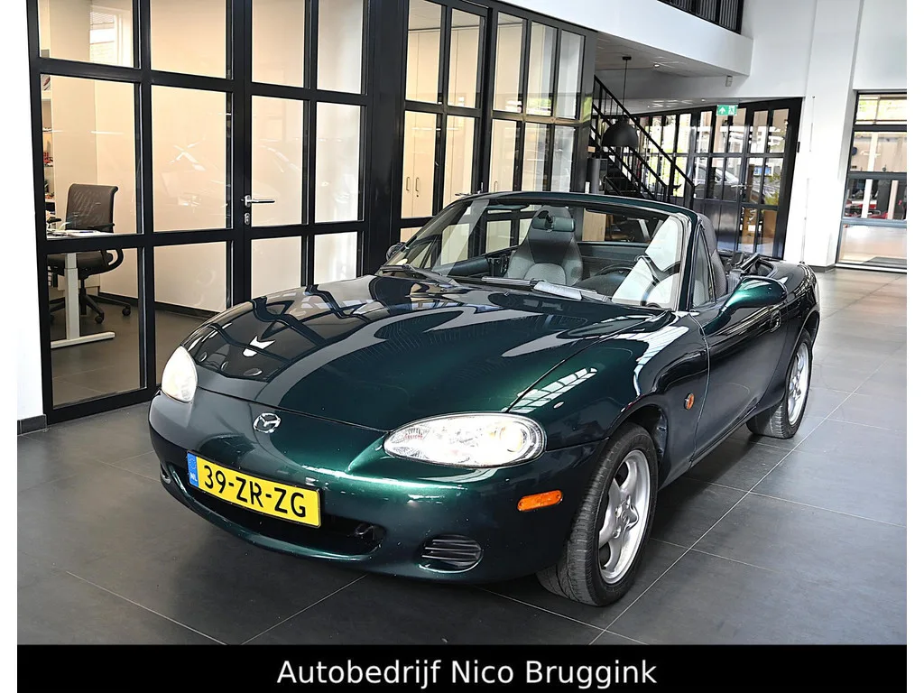 Mazda MX-5 (2001) — foto 1