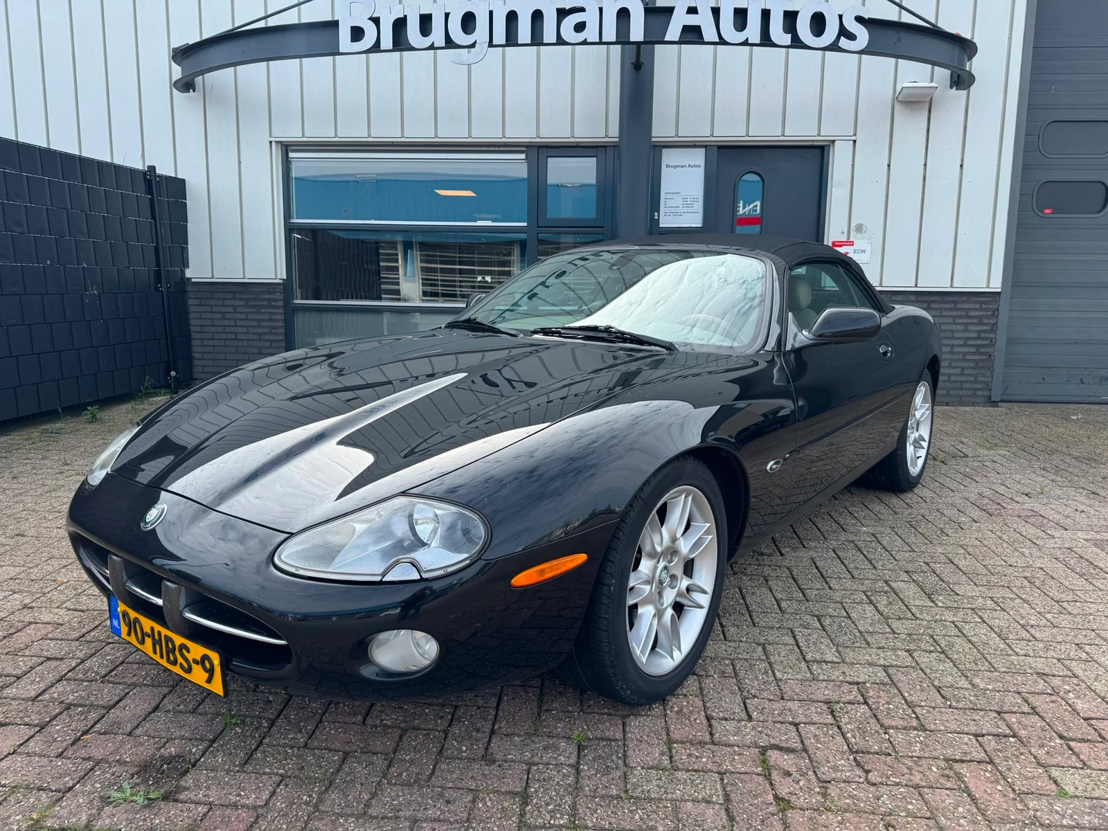 Jaguar XK8 (2002) — foto 1
