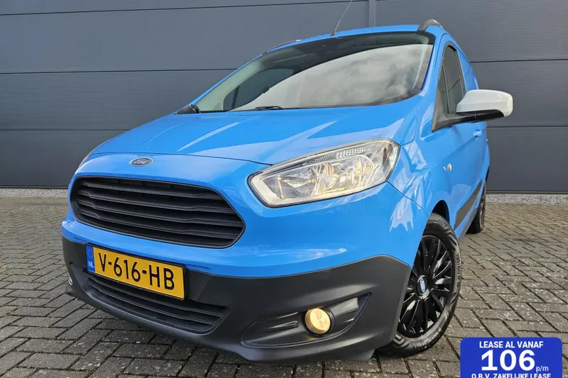 Ford Transit Courier (2017)