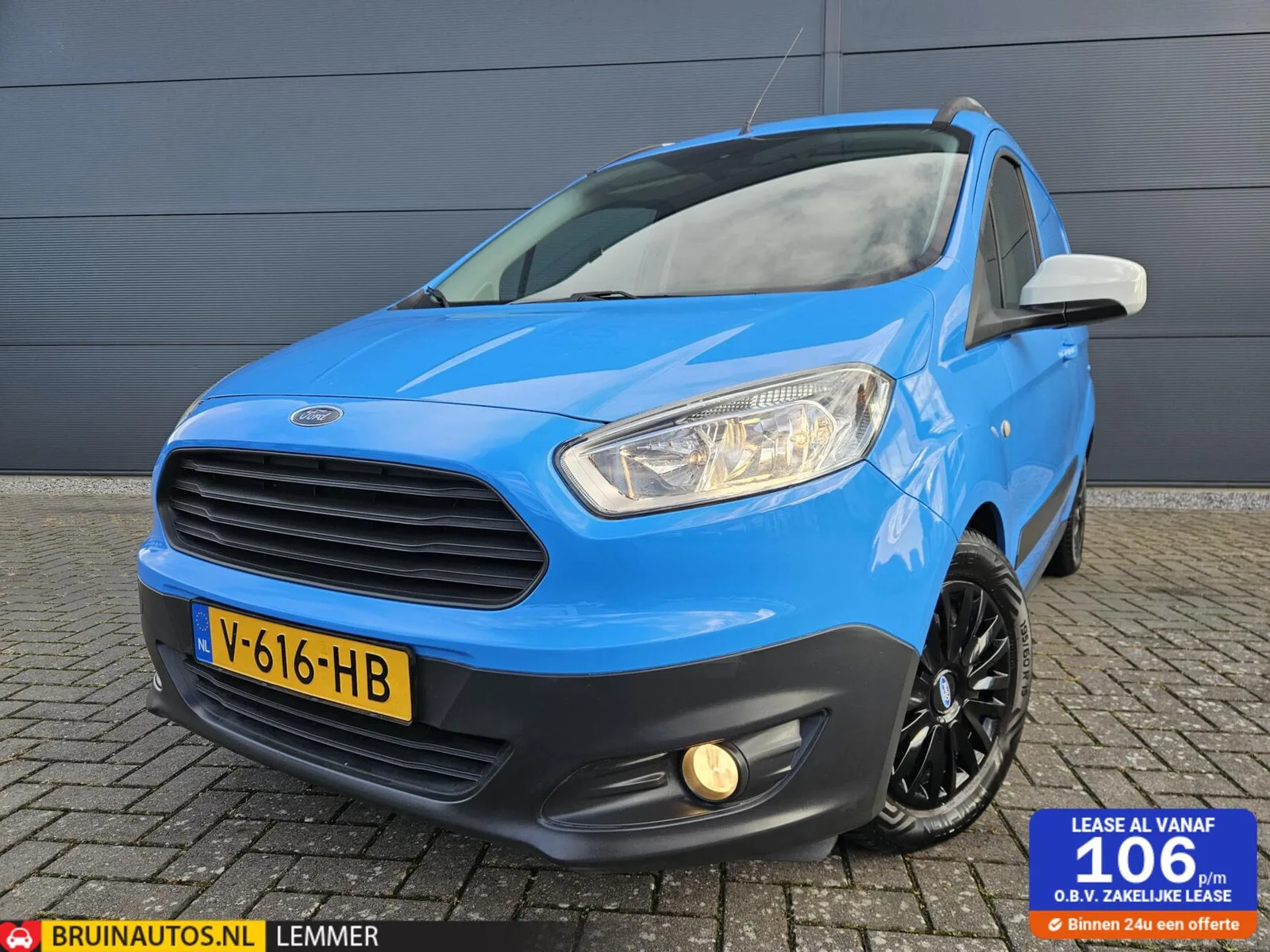 Ford Transit Courier (2017) — foto 1