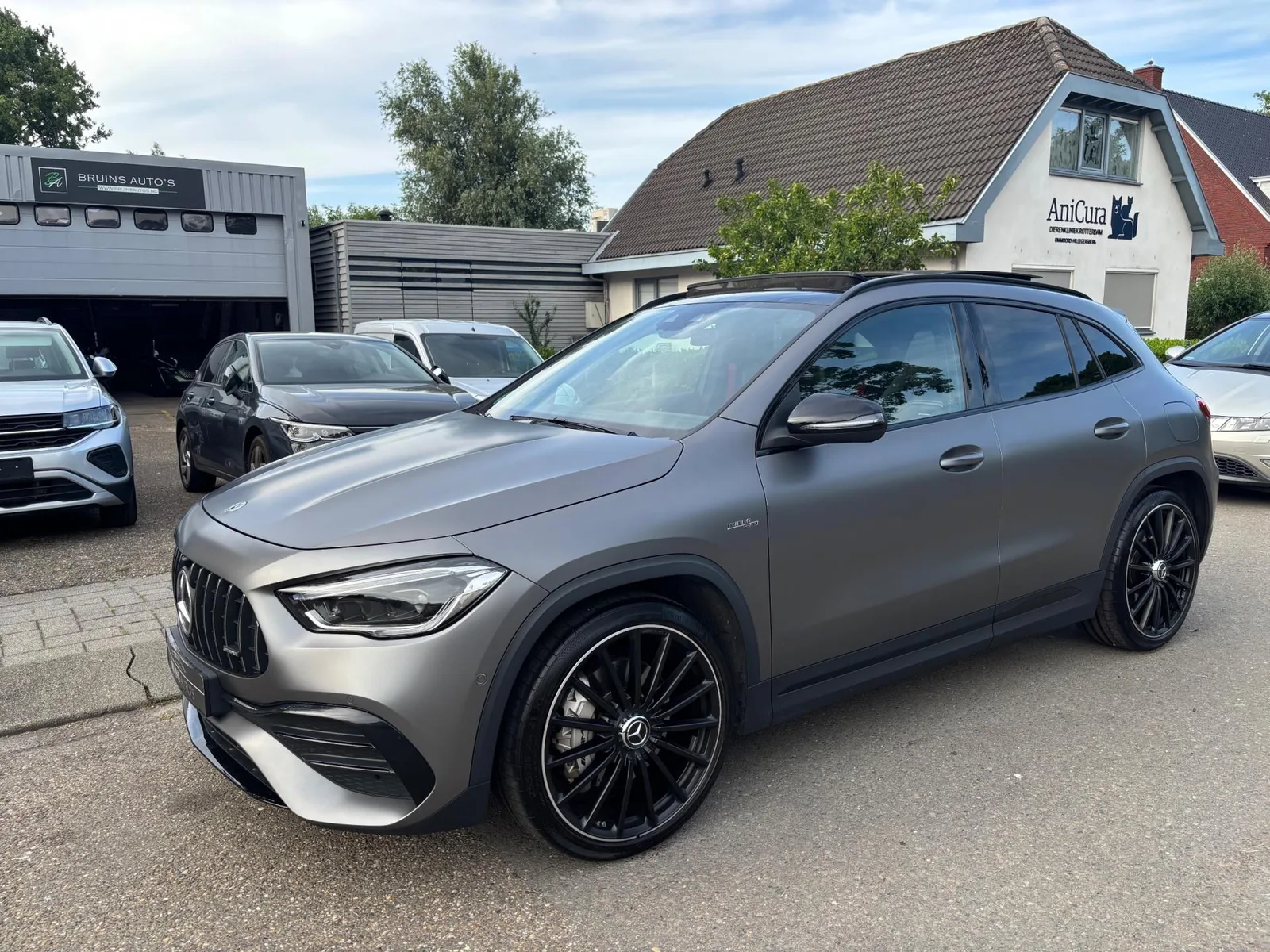 Mercedes-Benz GLA (2020) — foto 1