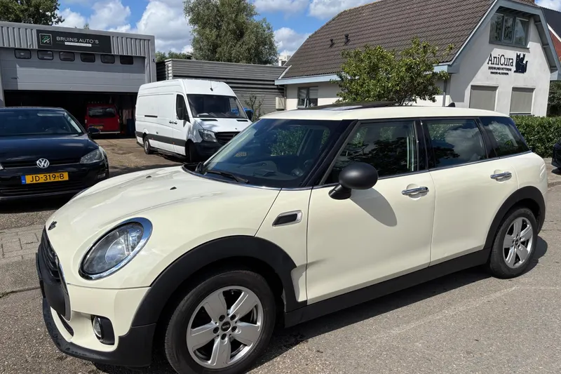 MINI Clubman (2016)
