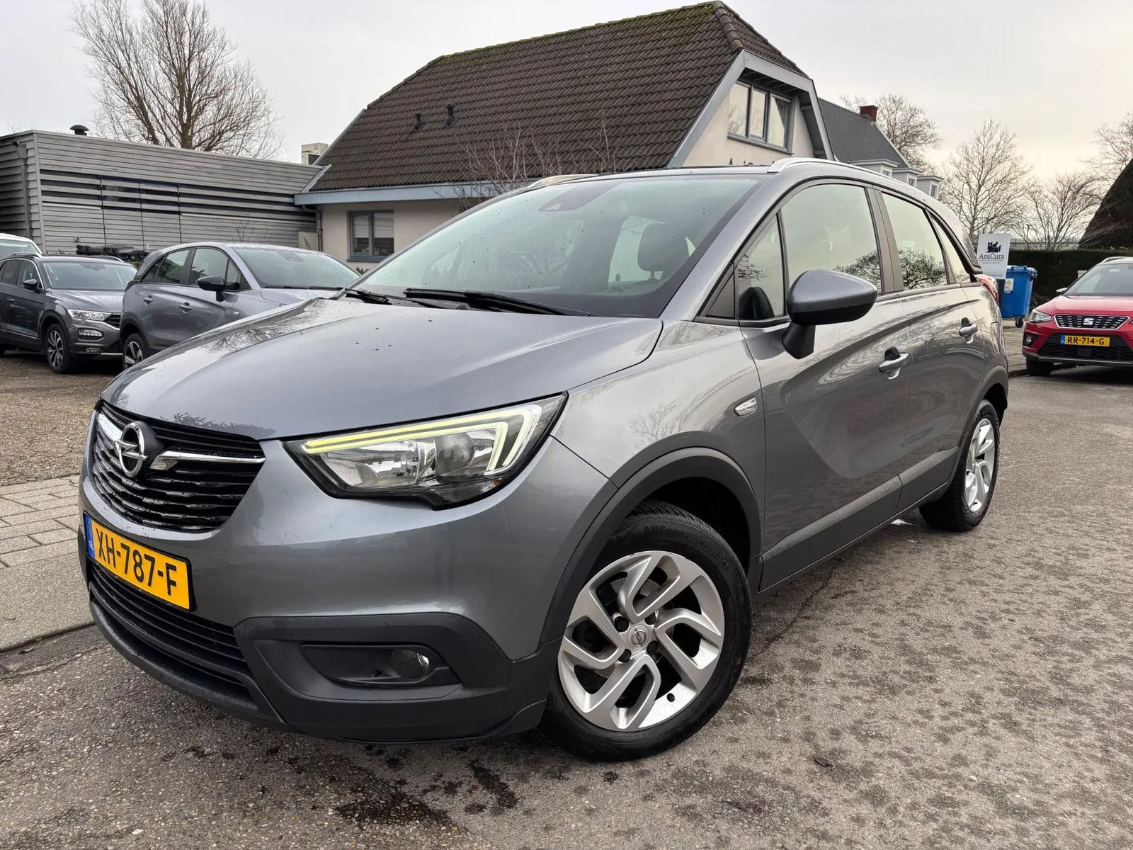 Opel Crossland X (2019) — foto 1