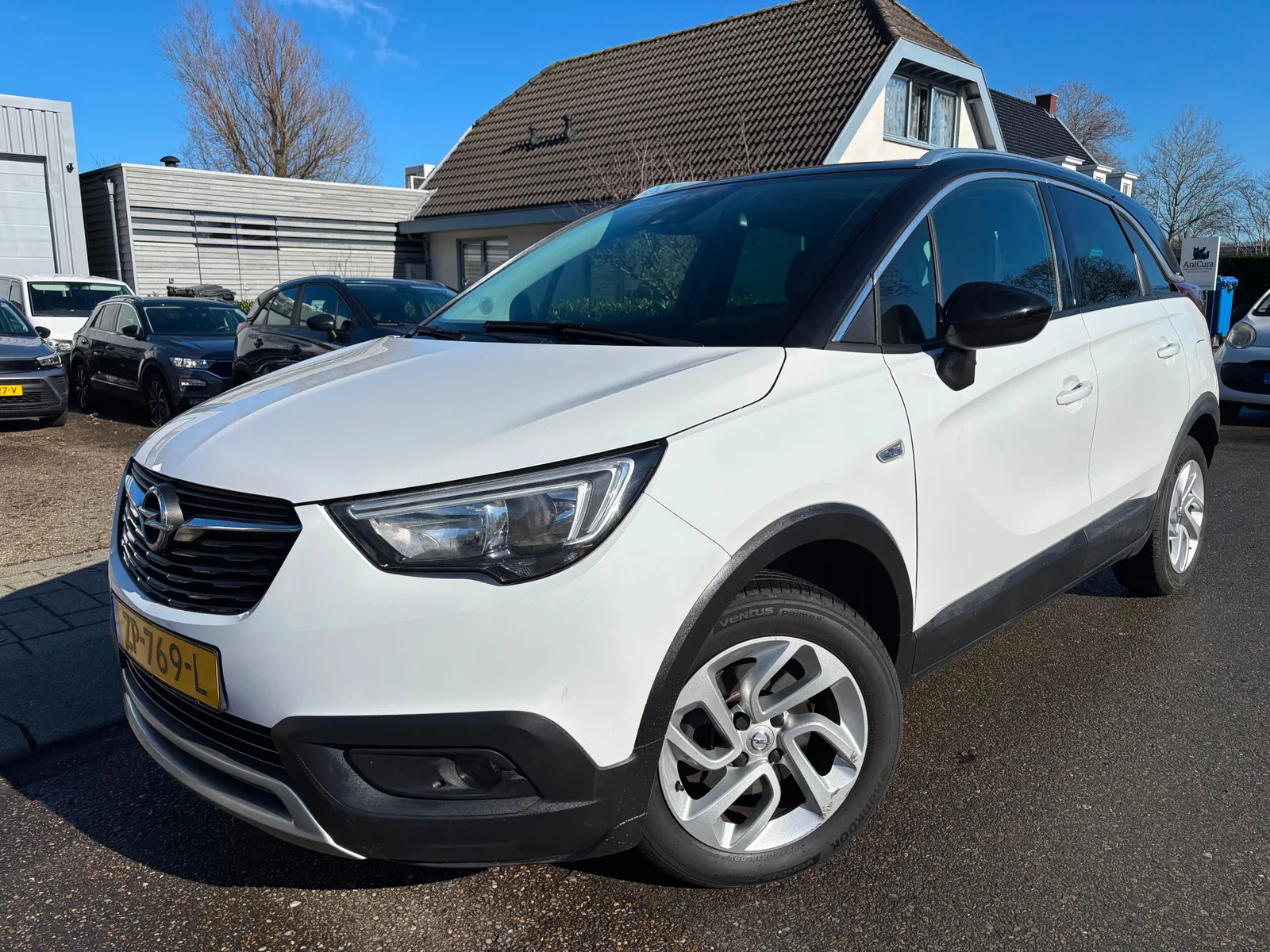 Opel Crossland X (2019) — foto 1