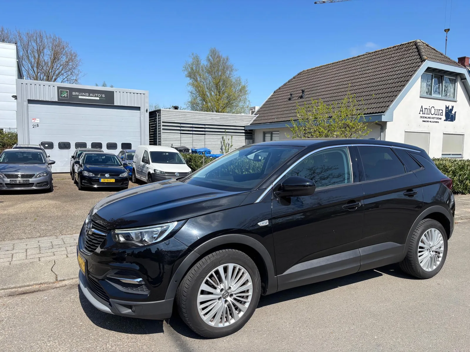 Opel Grandland X (2019) — foto 1