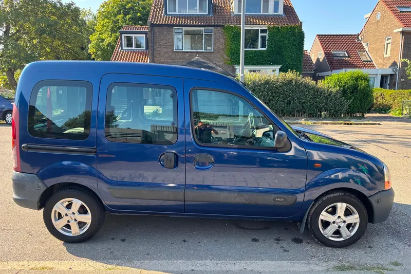 Renault Kangoo (2002)