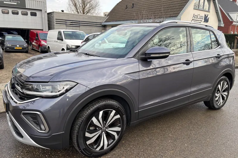 Volkswagen T-Cross (2025)
