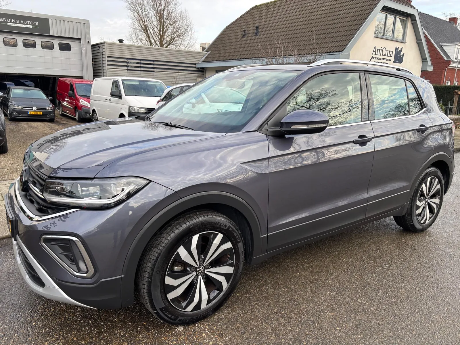 Volkswagen T-Cross (2025) — foto 1