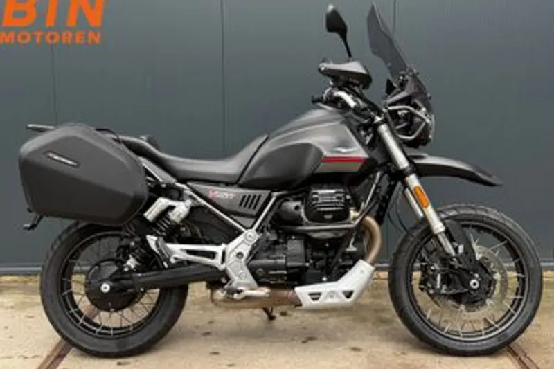 Moto Guzzi V85 TT (2024)