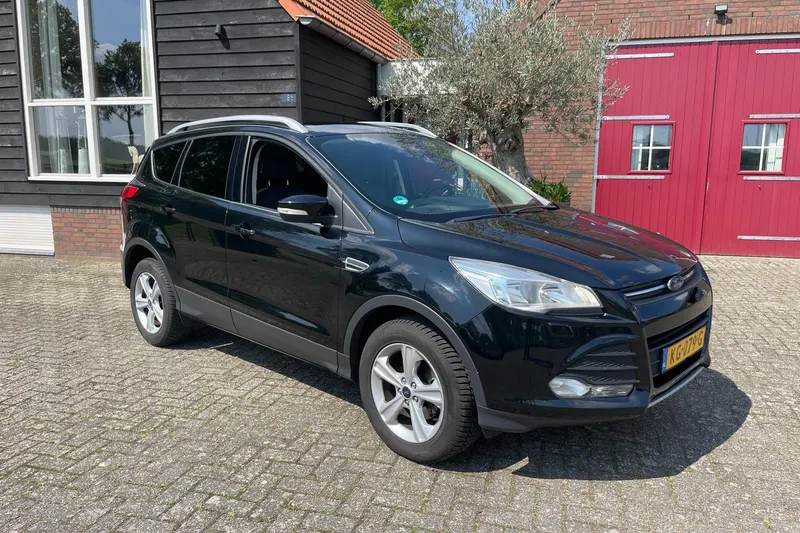 Ford Kuga (2016)