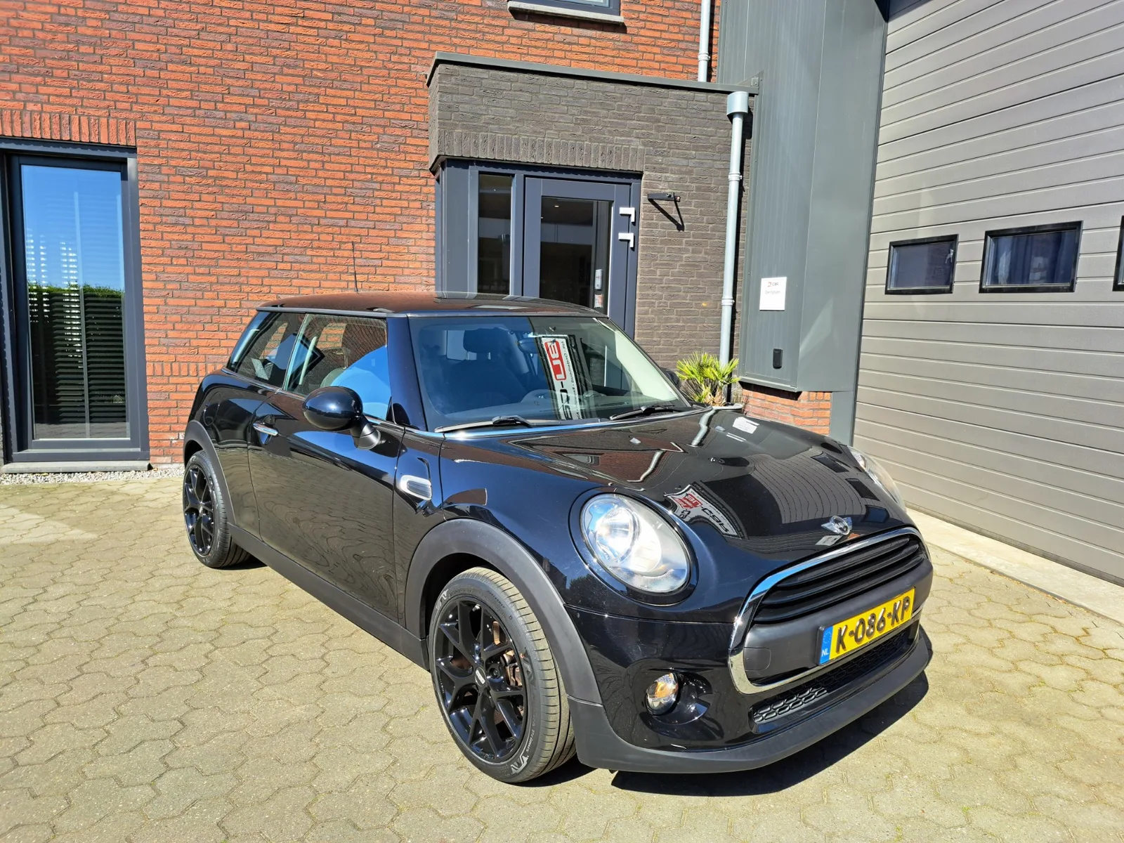 MINI One (2015) — foto 1