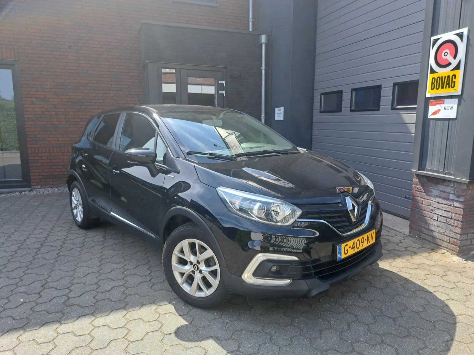 Renault Captur (2019) — foto 1