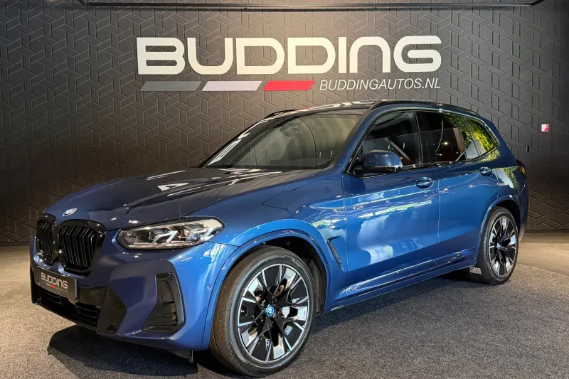 BMW iX3 (2022)