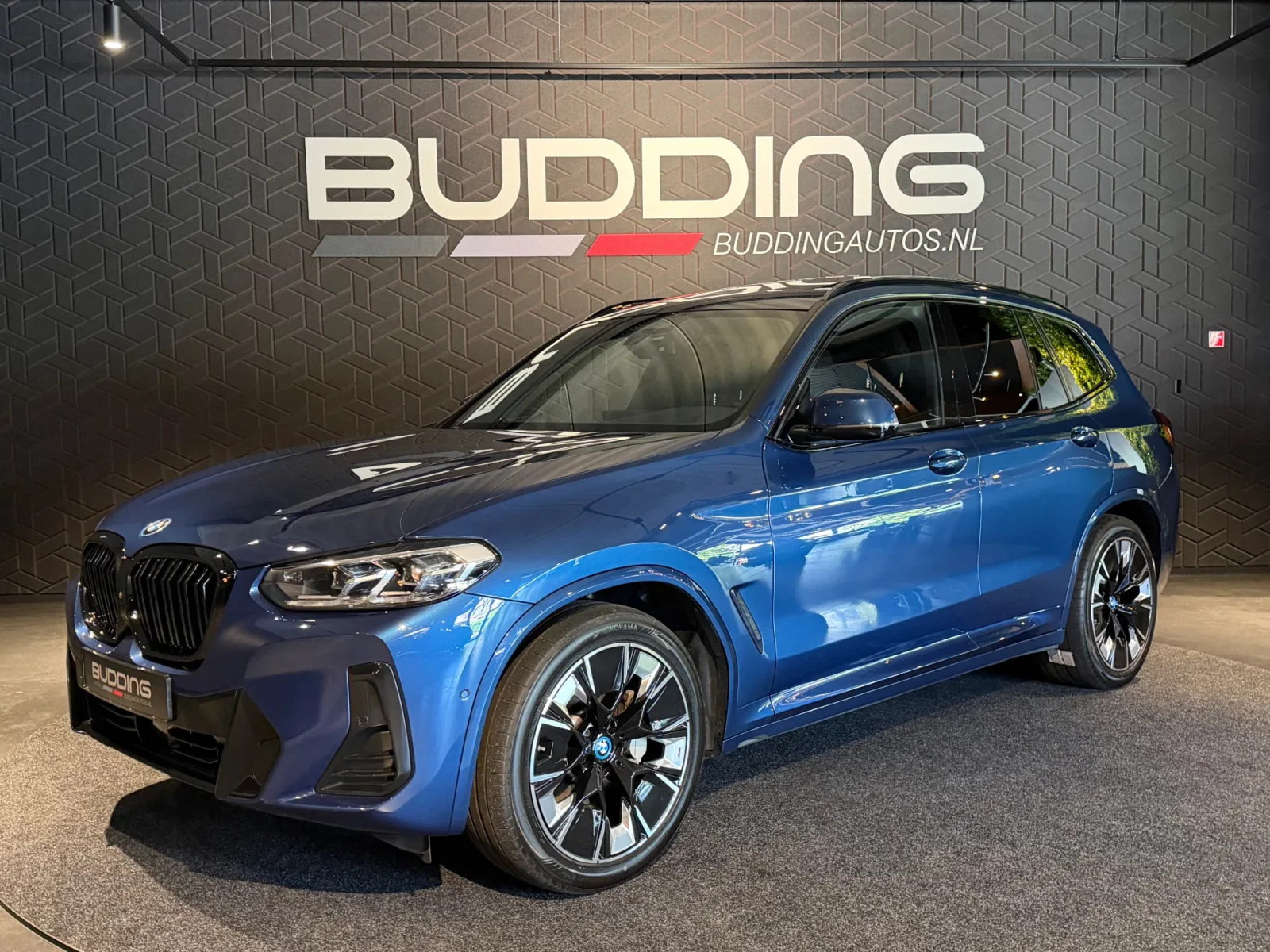 BMW iX3 (2022) — foto 1