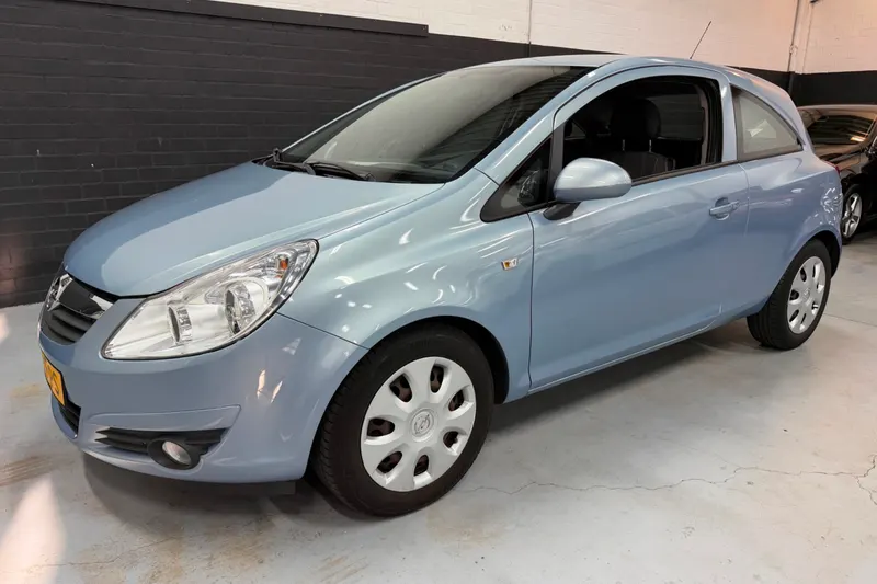Opel Corsa (2008)