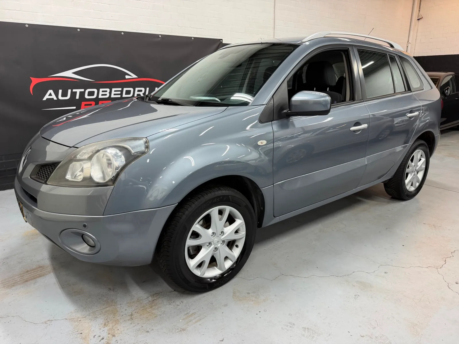 Renault Koleos (2009) — foto 1