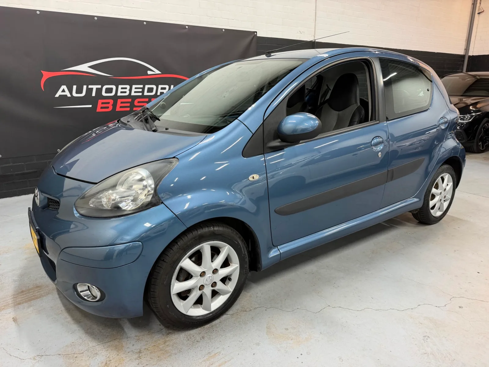 Toyota Aygo (2009) — foto 1