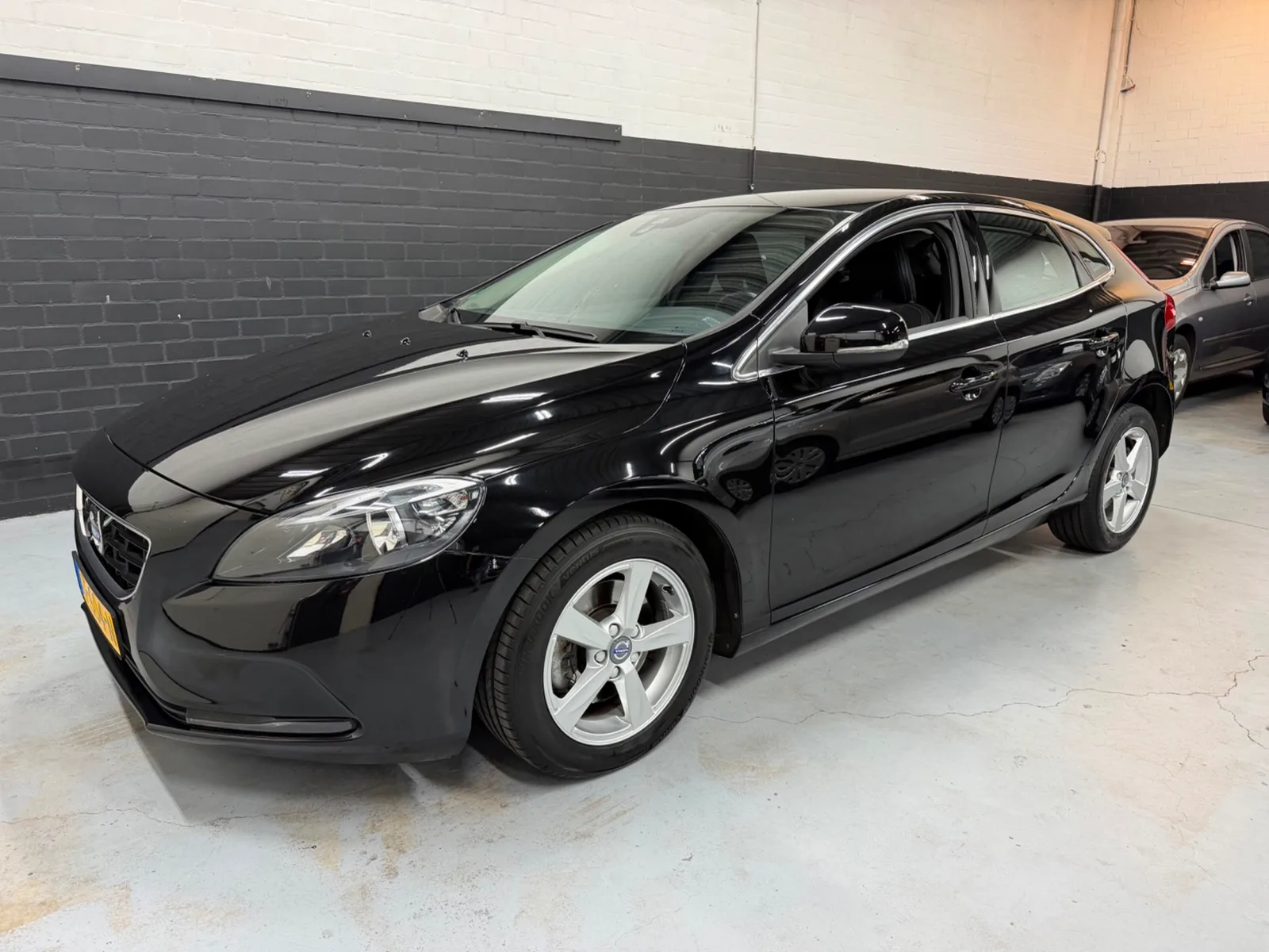 Volvo V40 (2015) — foto 1
