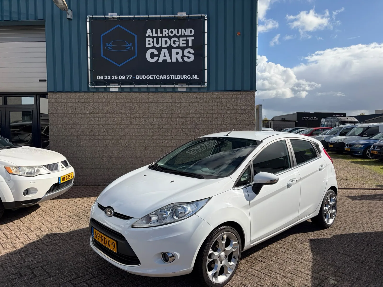Ford Fiesta (2011) — foto 1