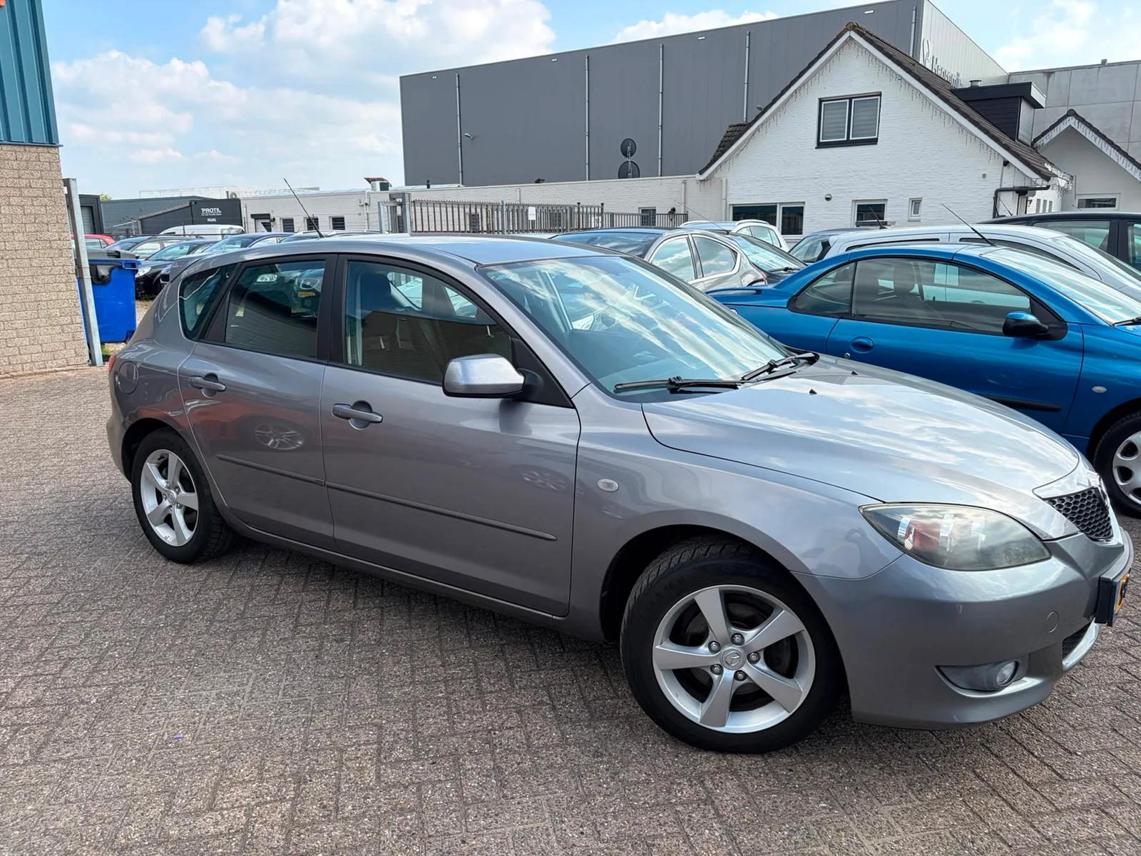 Mazda 3 (2005) — foto 1