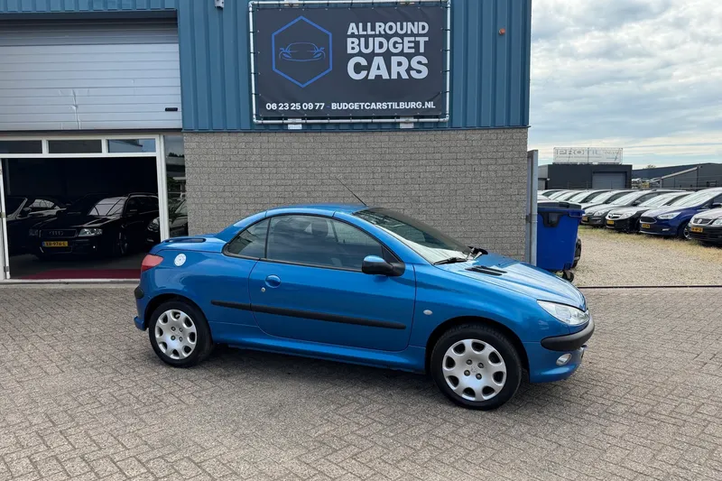 Peugeot 206 (2001)