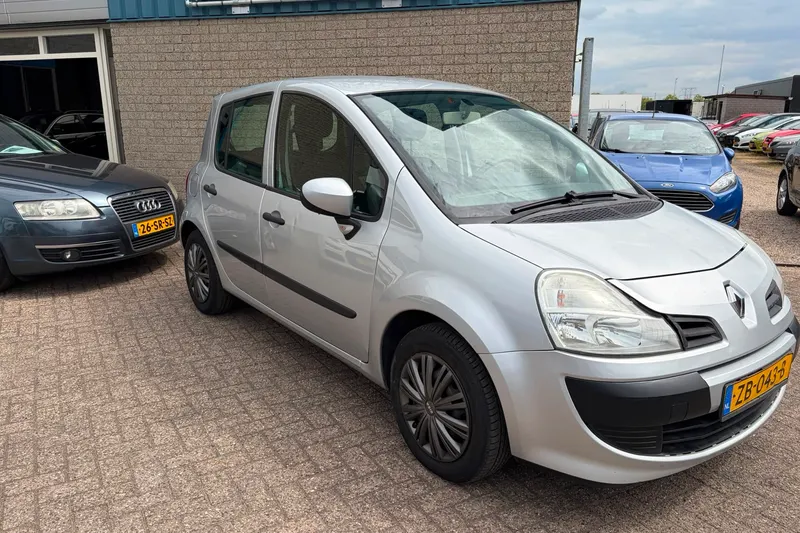 Renault Modus (2008)