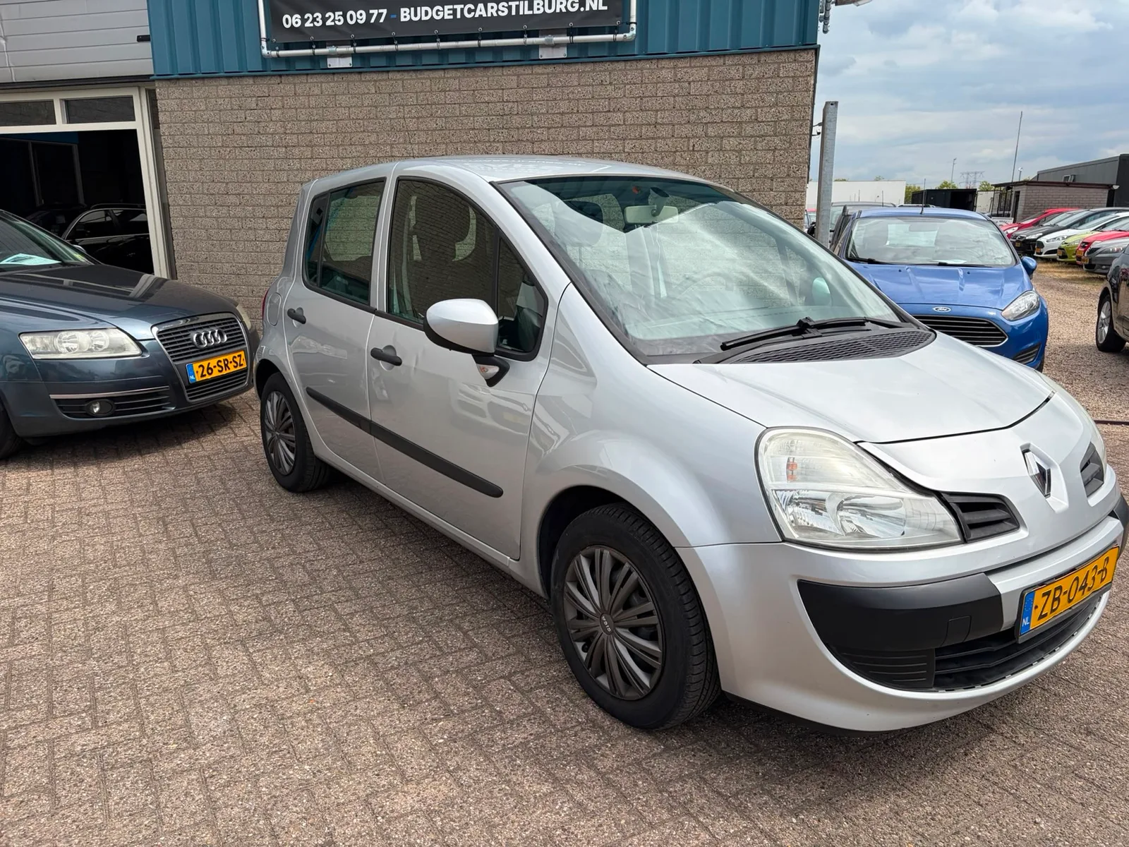 Renault Modus (2008) — foto 1