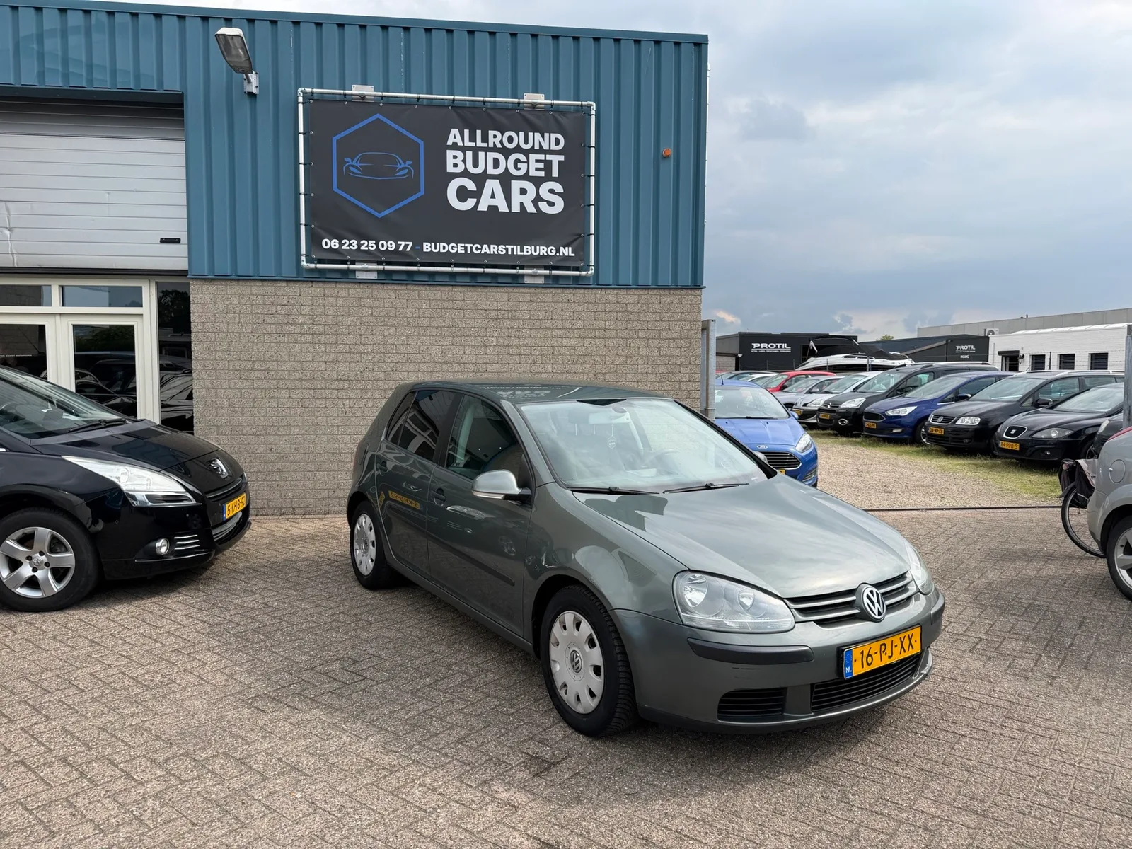 Volkswagen Golf (2004) — foto 1