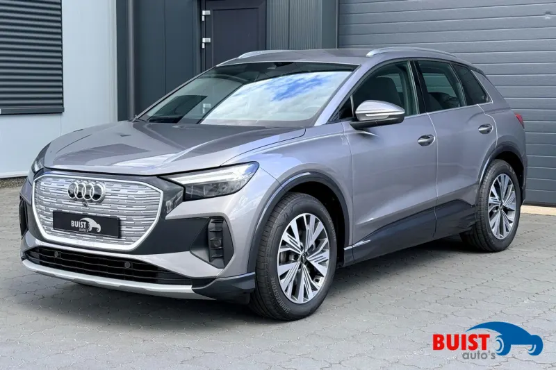 Audi Q4 (0)