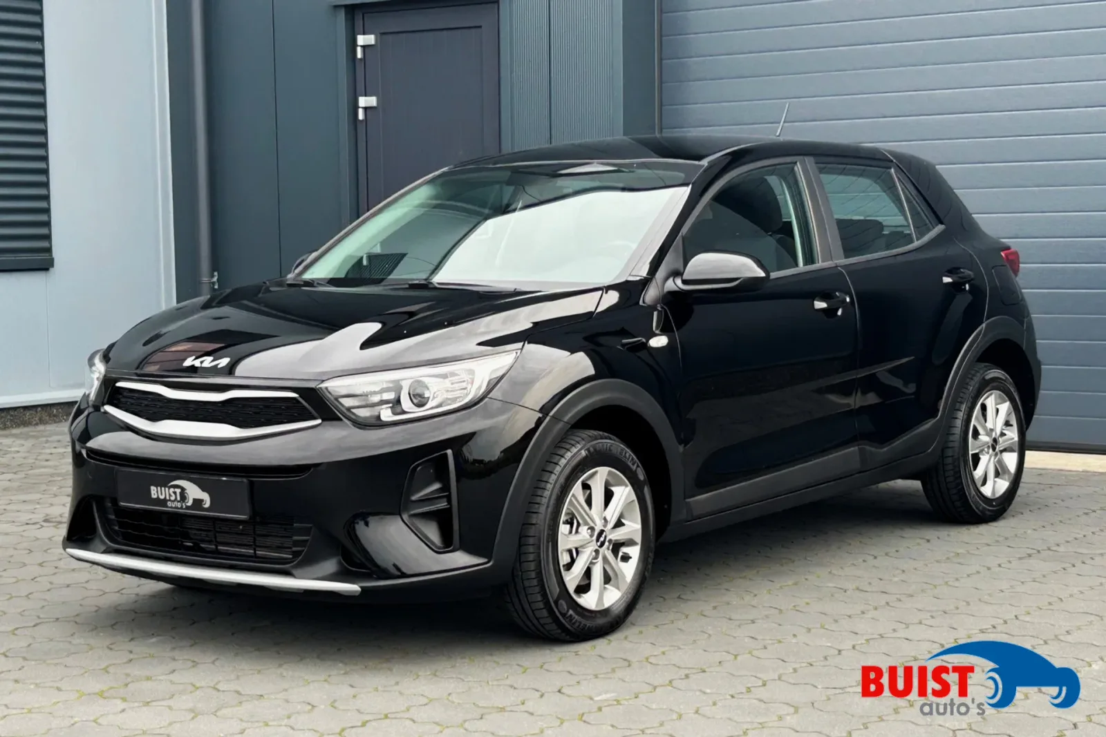 Kia Stonic (2023) — foto 1