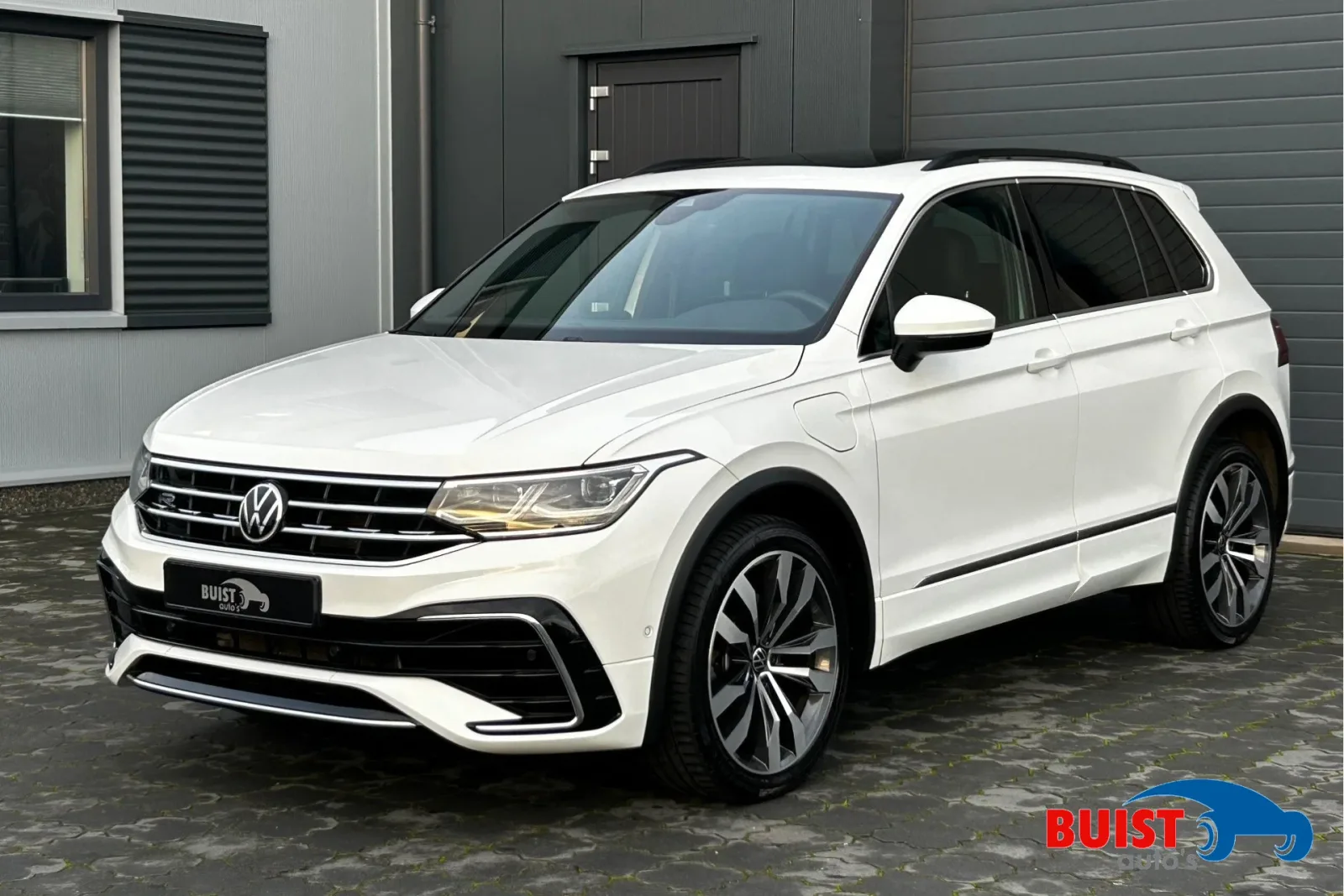 Volkswagen Tiguan (2021) — foto 1