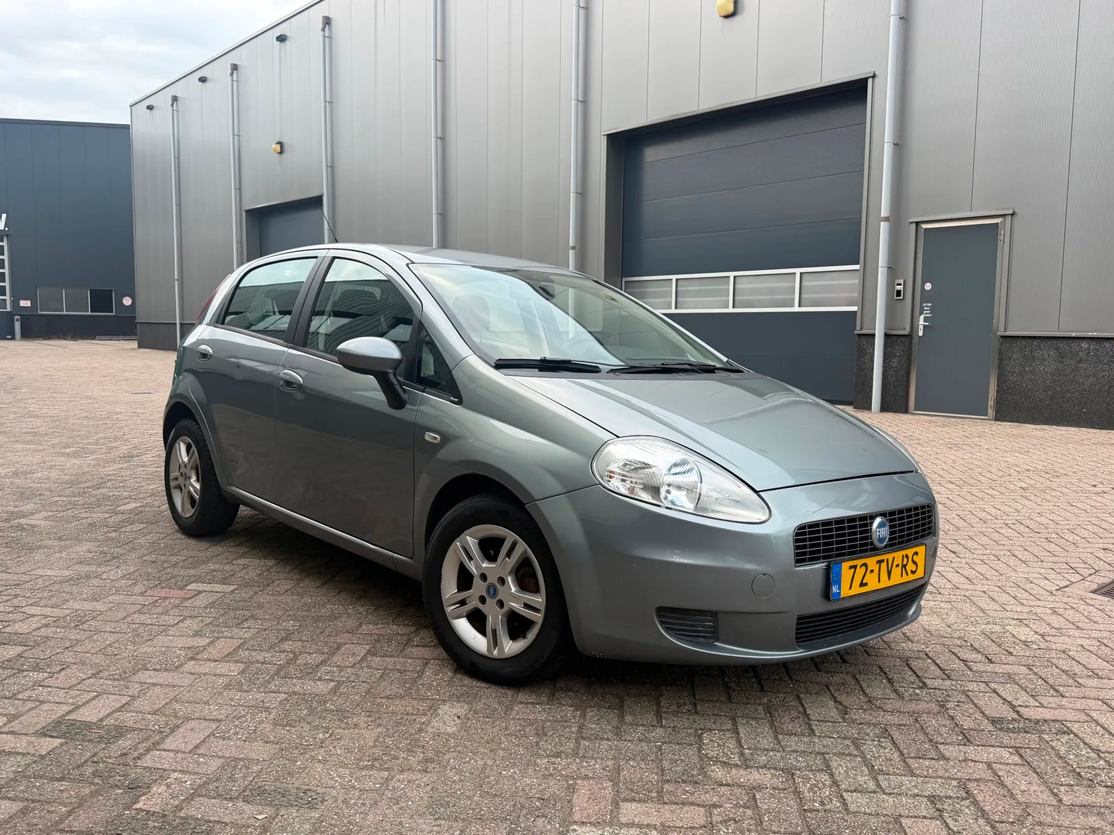 Fiat Grande Punto (2006) — foto 1