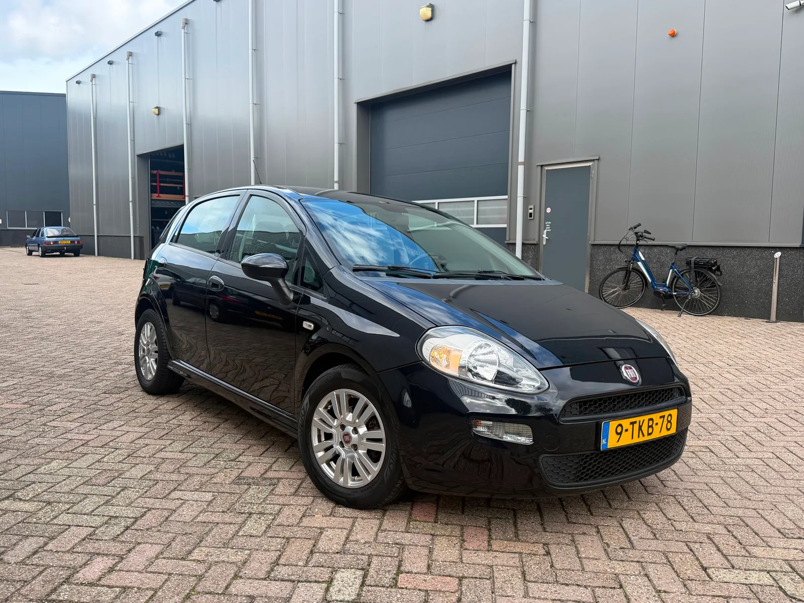 Fiat Punto (2014) — foto 1