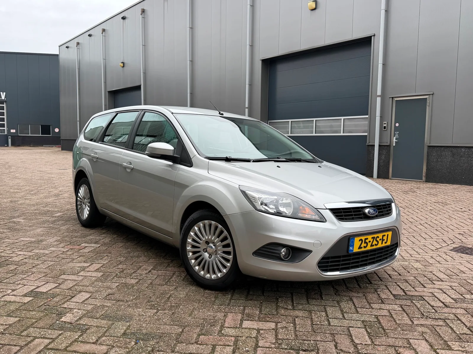 Ford Focus (2008) — foto 1