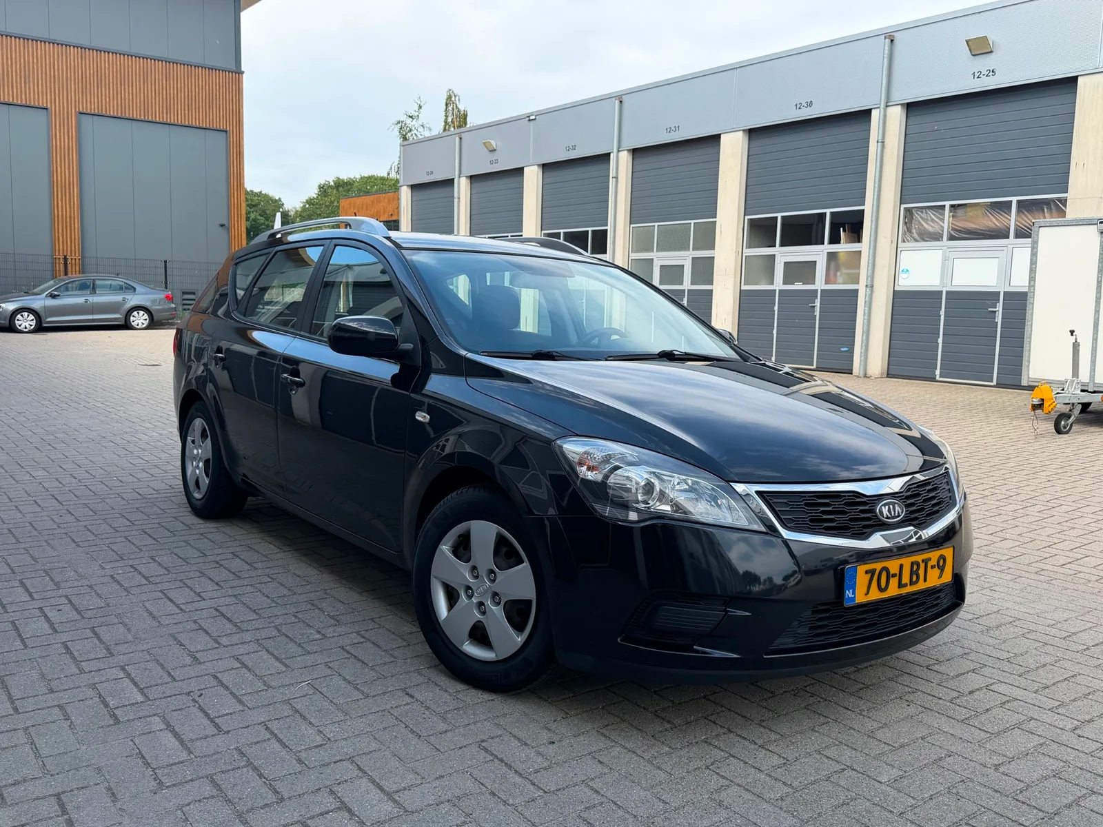 Kia Cee'd (2010) — foto 1