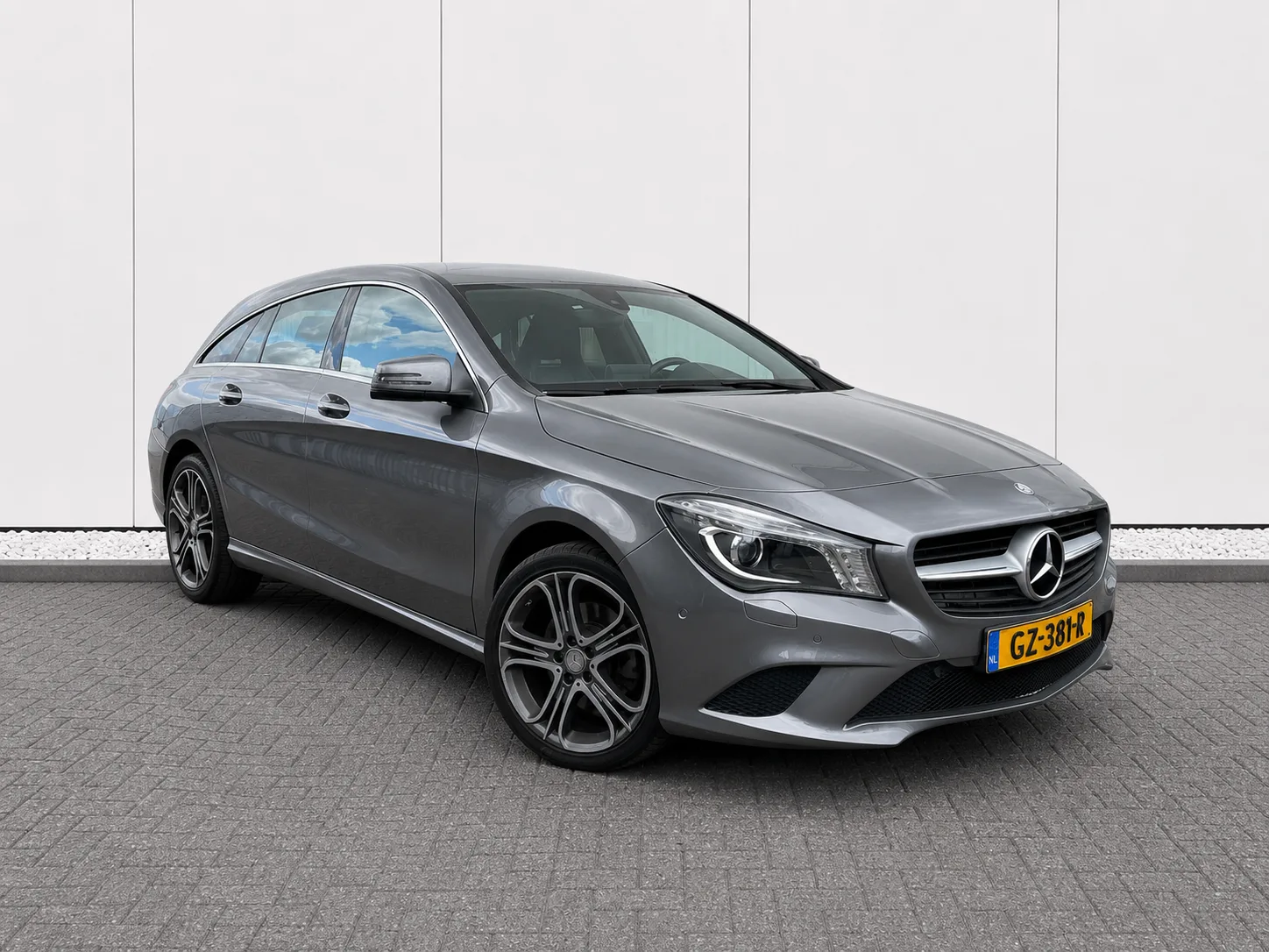 Mercedes-Benz CLA-Klasse (2015) — foto 1