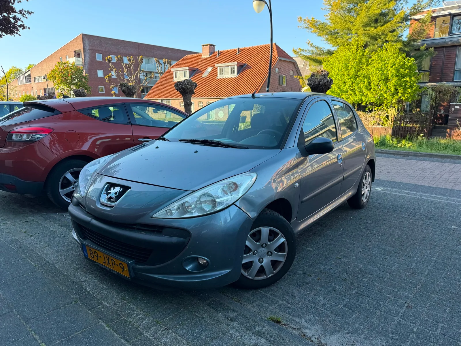 Peugeot 206 (2009) — foto 1