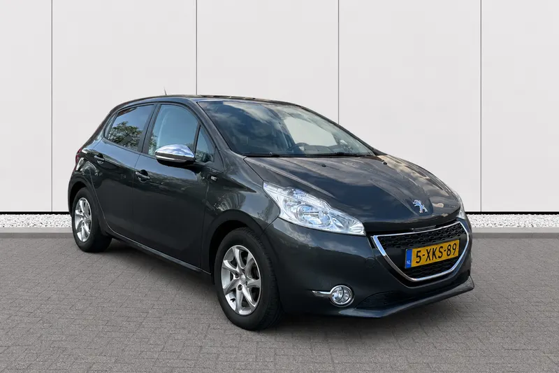 Peugeot 208 (2014)