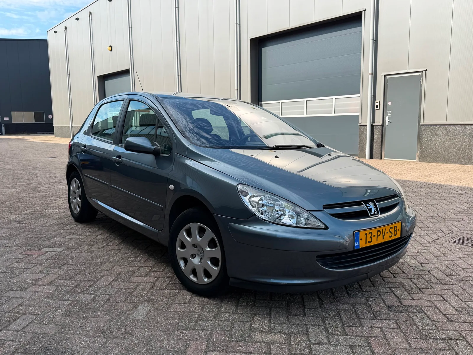 Peugeot 307 (2005) — foto 1