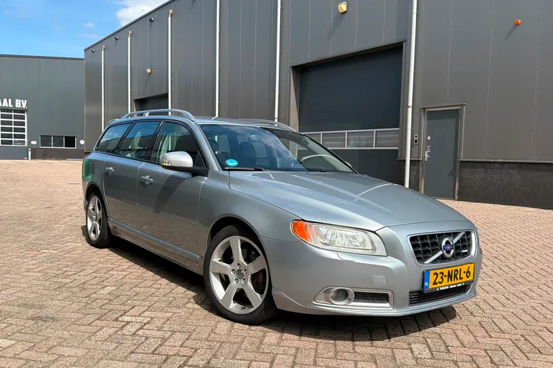 Volvo V70 (2010)