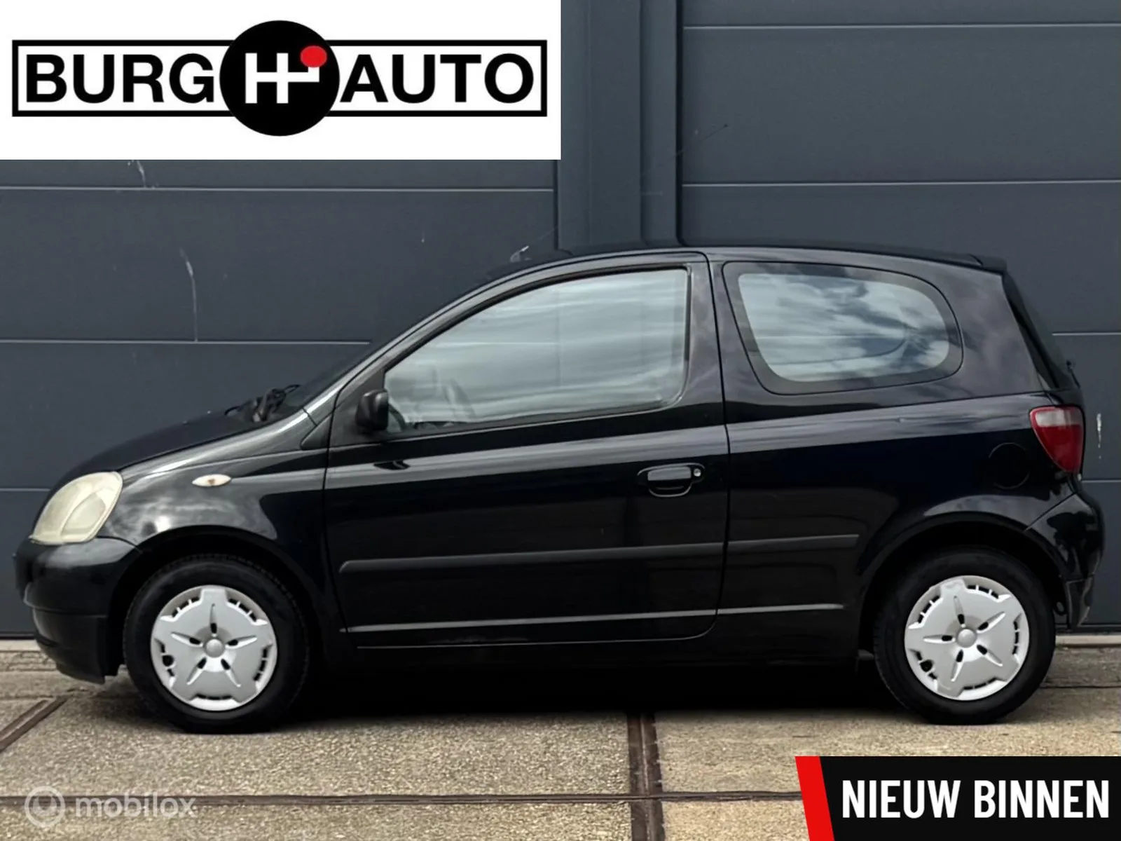 Toyota Yaris (2002) — foto 1
