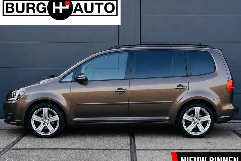 Volkswagen Touran (2012)
