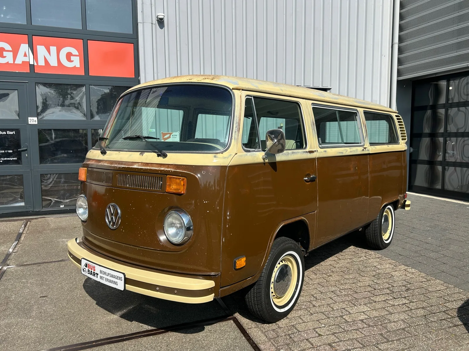Volkswagen T2 (1978) — foto 1