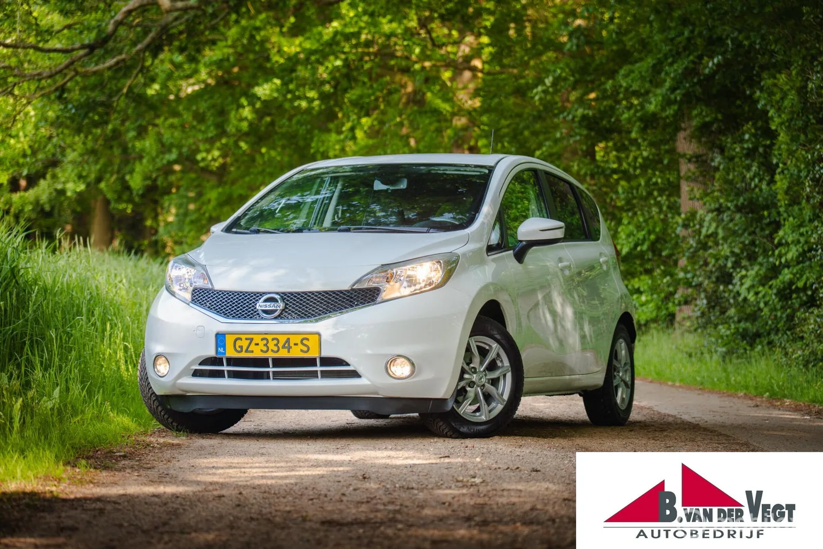 Nissan Note (2015) — foto 1