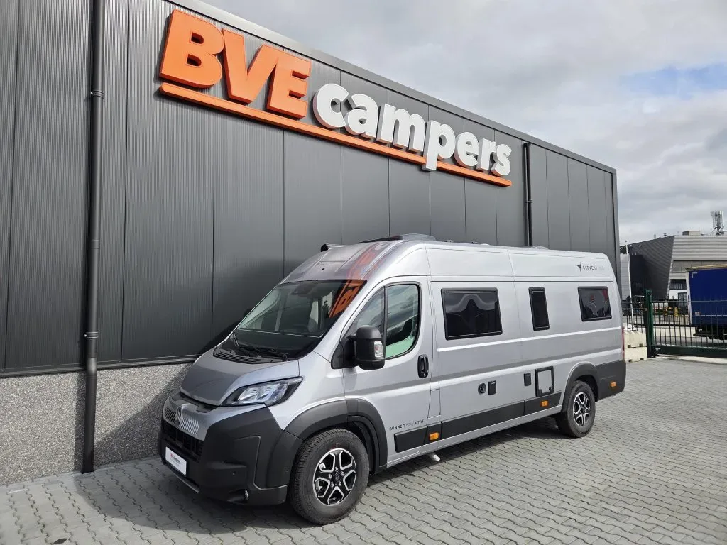 Clever Onbekend (2026) — foto 1