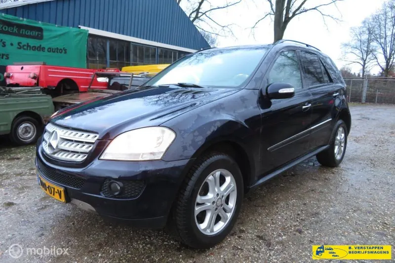 Mercedes-Benz Mercedes (2008)