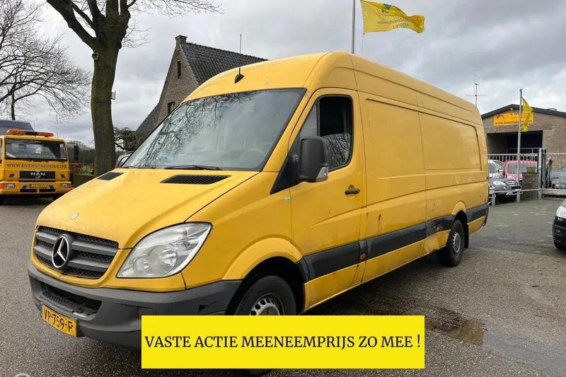 Mercedes-Benz Mercedes (2013)