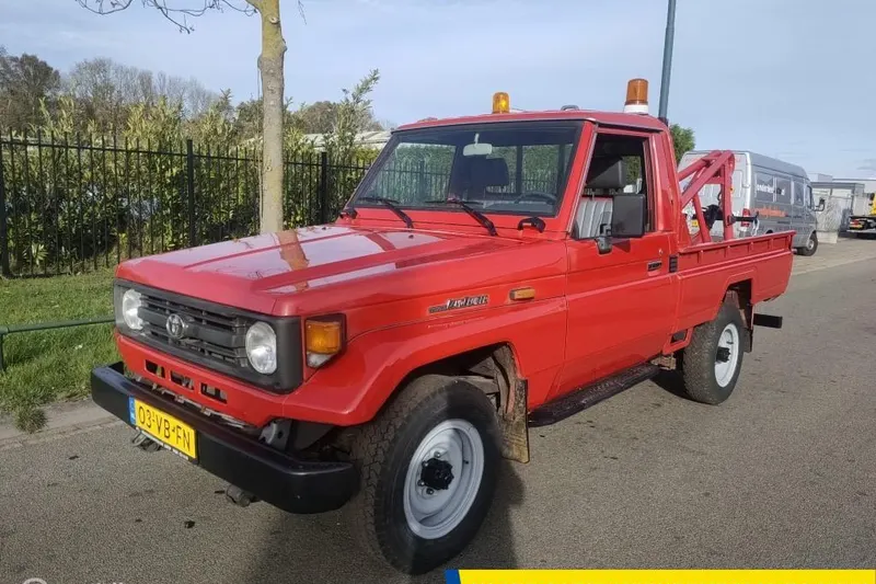 Toyota LandCruiser (1998)